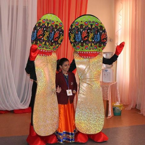 Международный фестиваль детского музыкального творчества «Земля – наш общий дом – 2014». Ложки – еще один атрибут русских традиций.