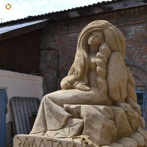 Выставка скульптур из песка «Kamyshlov-art-Sand 2015»