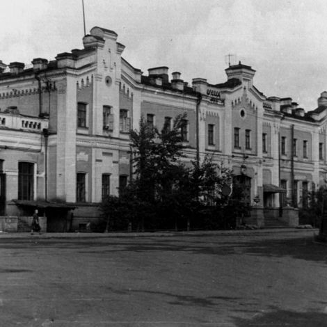 Железнодорожный вокзал. Советское время. Фото Виктора Бунькова.